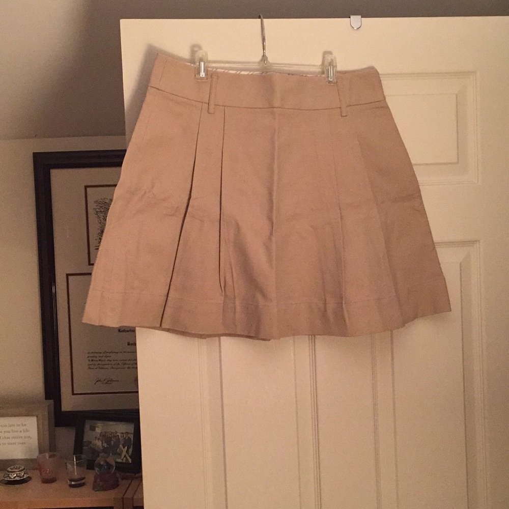Old Navy Tan Skirt